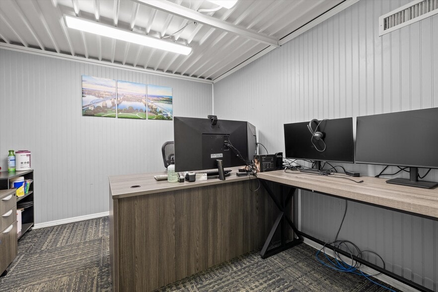 More Photos Of 1410 Workman Rd, Chattanooga Manufacturing For Lease