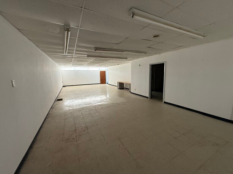 More Photos Of 416-418 NW 8th St, Oklahoma City Office For Sale