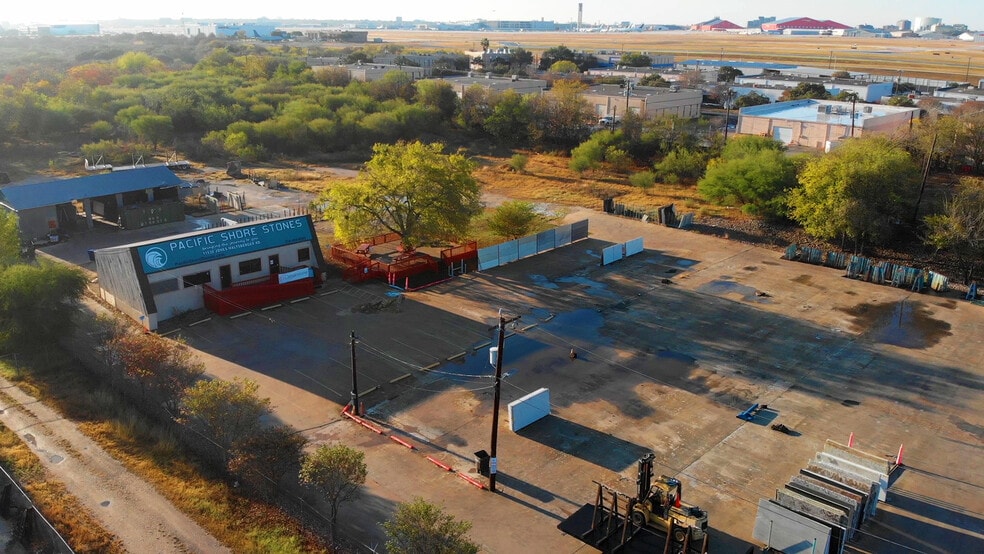 More Photos Of 11530 Jones-maltsberger Rd, San Antonio Service For Sale