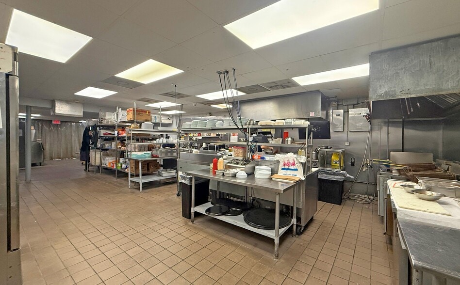 More Photos Of 12900-12950 W Dixie Hwy, North Miami Storefront For Lease