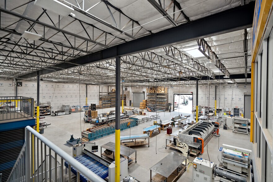 More Photos Of 1381 Darrington Rd, El Paso Industrial For Sale