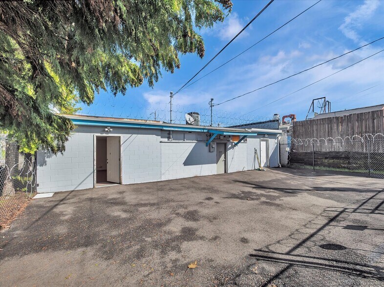 More Photos Of 3710 6th Ave, Tacoma General Retail For Sale