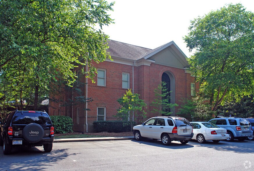 More Photos Of 5007 Monroe Rd, Charlotte Office For Lease