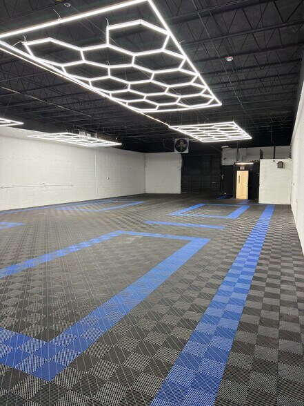 More Photos Of 1037 NW 1st Ct, Hallandale Beach Warehouse For Lease