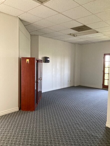 More Photos Of 21039-21093 Figueroa St, Carson Medical For Lease