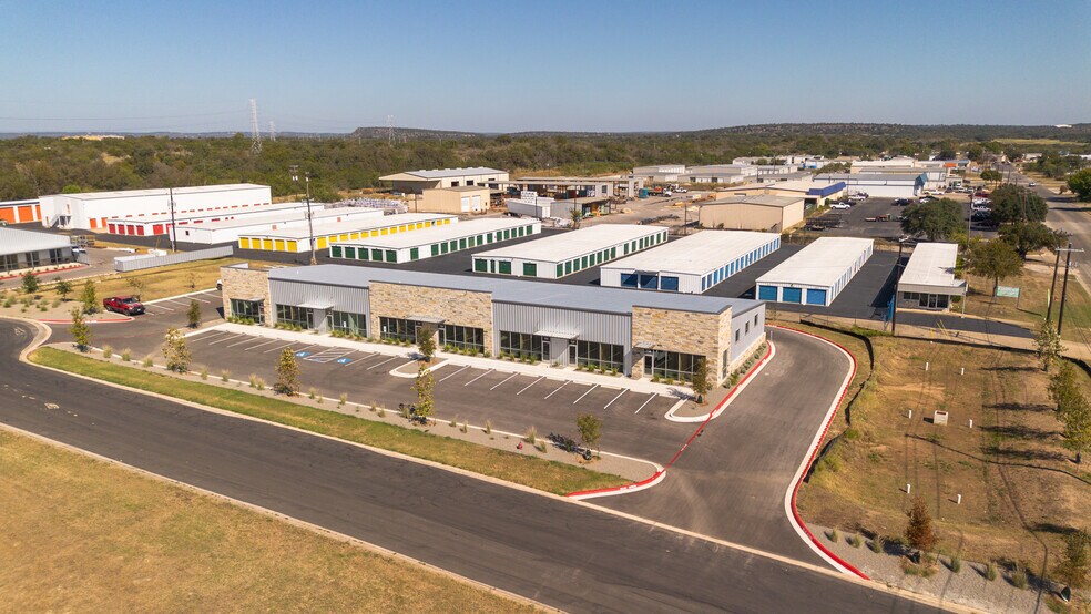 More Photos Of 2205 Warehouse Cir, Marble Falls Flex For Lease