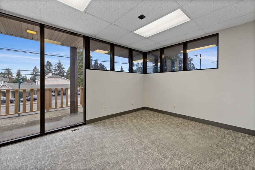 More Photos Of 7820-7822 27th St W, University Place Medical For Lease