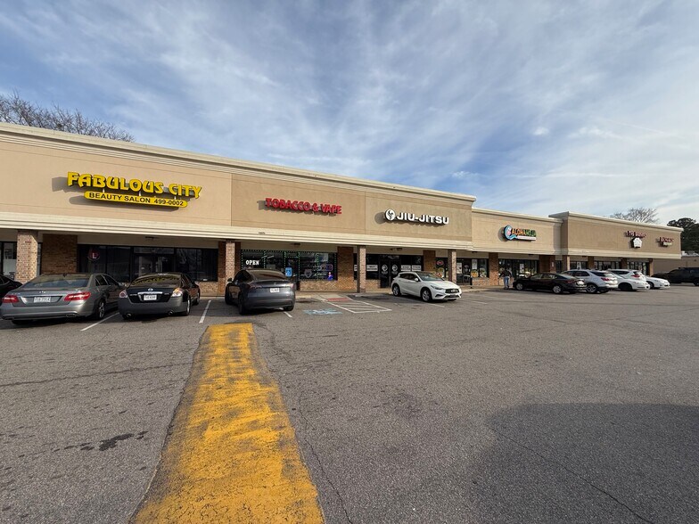 More Photos Of 420-448 Newtown Rd, Virginia Beach Unknown For Lease