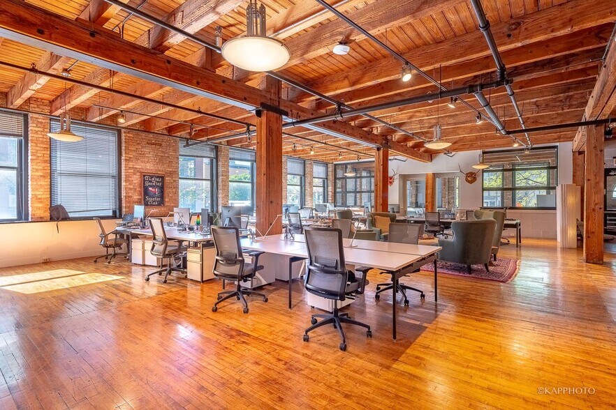 More Photos Of 1123 W Washington Blvd, Chicago Office For Lease