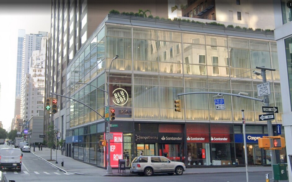 More Photos Of 715 Lexington Ave, New York Freestanding For Lease