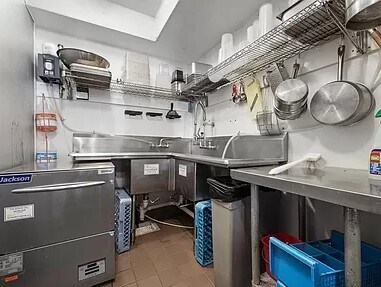 More Photos Of 110 E Nagonaba St, Northport Restaurant For Lease