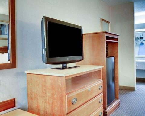 More Photos Of 337 Devereaux Dr, Natchez Hotel For Sale