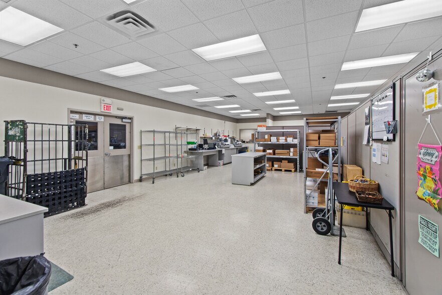 More Photos Of 2435 Schultz Rd, Neenah Warehouse For Sale