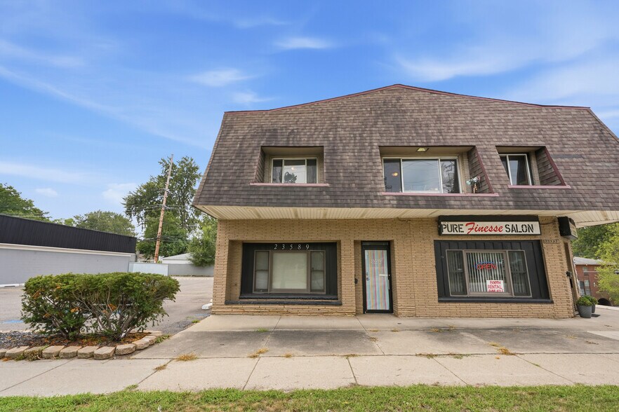 More Photos Of 23589-23593 Van Born Rd, Taylor Freestanding For Sale