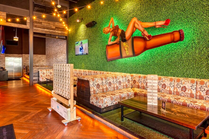 More Photos Of 2821 Morton St, Fort Worth General Retail For Sale