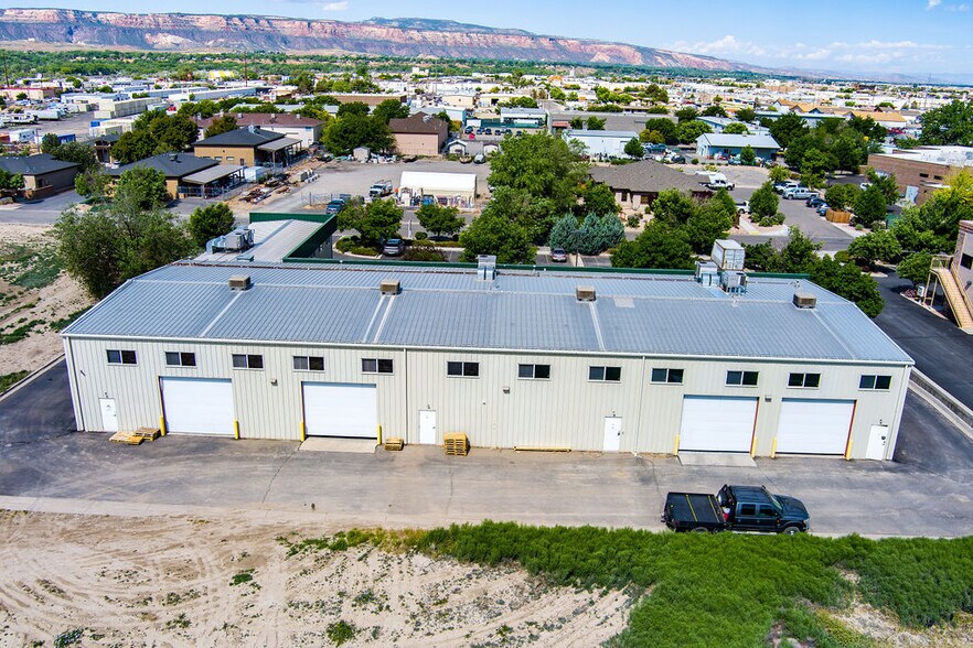 More Photos Of 562 W Crete Cir, Grand Junction Warehouse For Lease