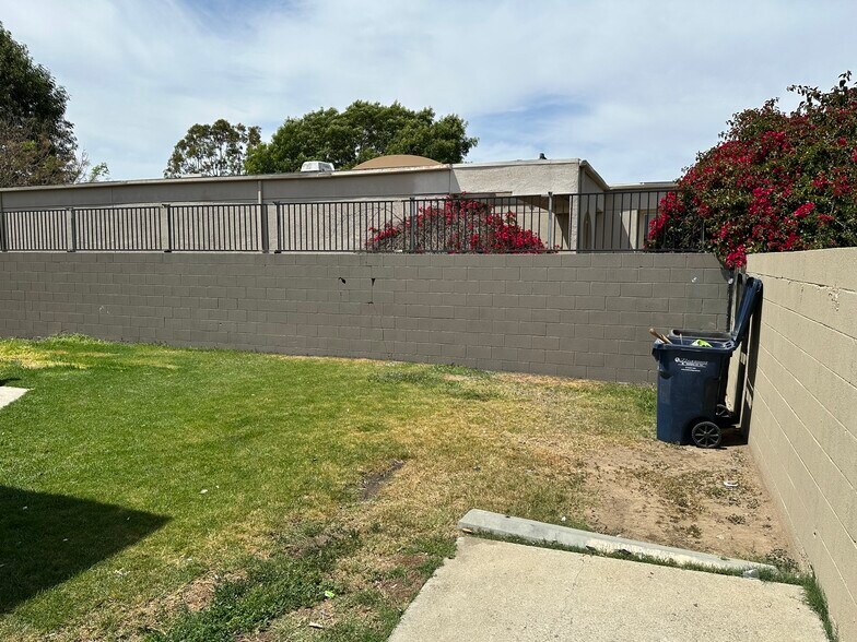 More Photos Of 17374 Dairyview cir, Huntington Beach Multifamily For Sale