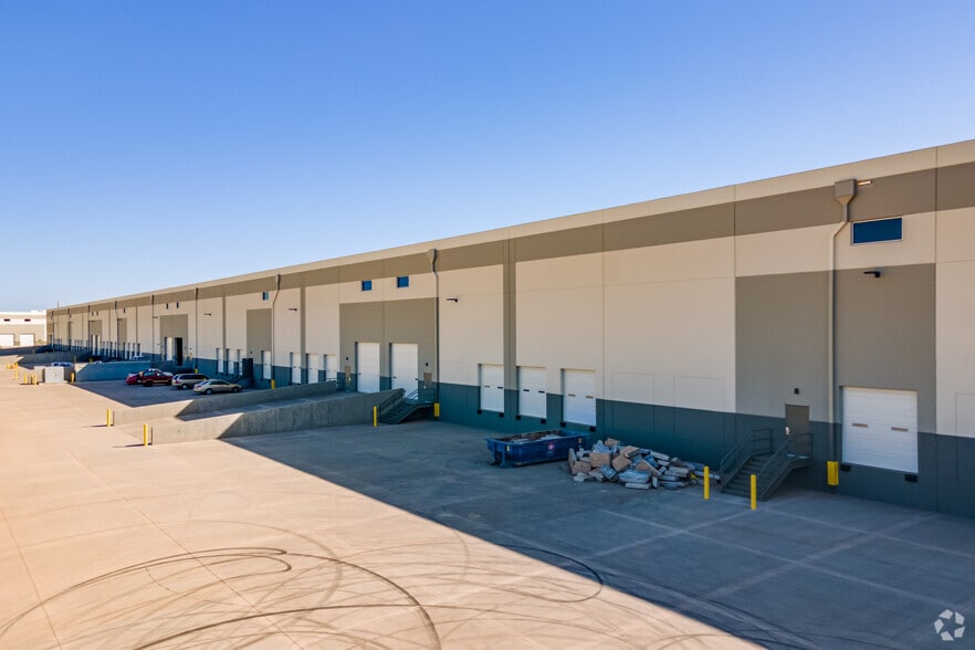 More Photos Of 1500 S 91st Ave, Tolleson Manufacturing For Lease