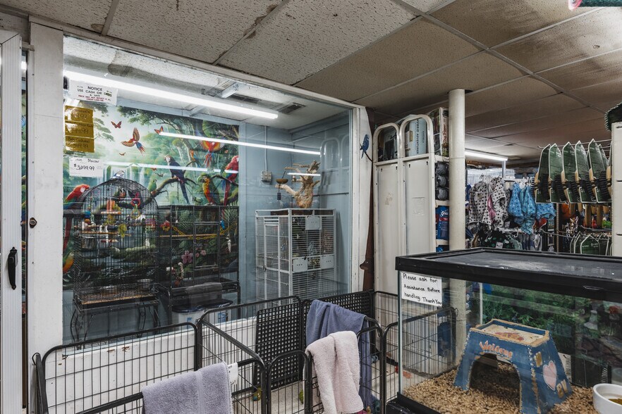 More Photos Of 2006 Camden Ave, Parkersburg Storefront Retail Residential For Sale