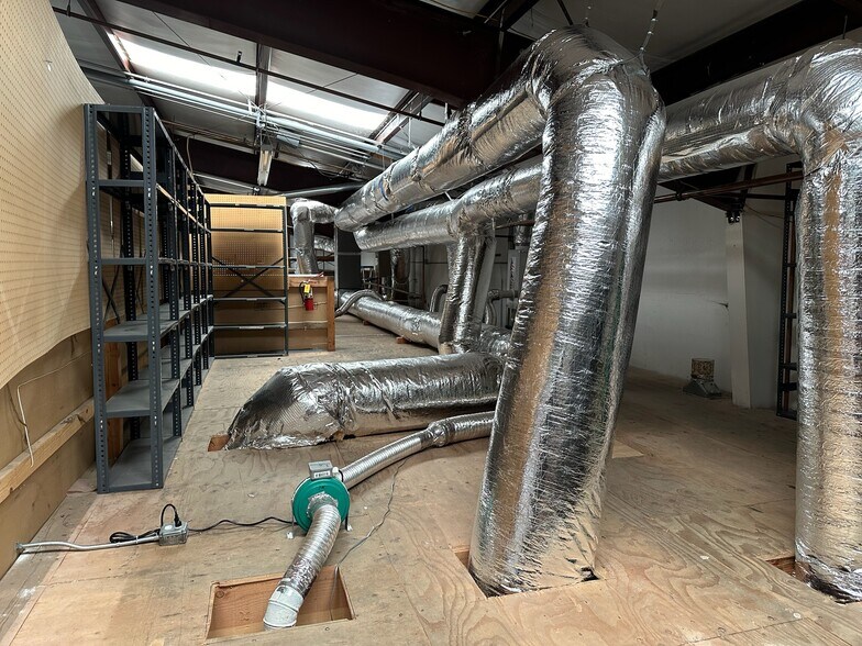 More Photos Of 2482 Progress Dr, Redding Manufacturing For Sale