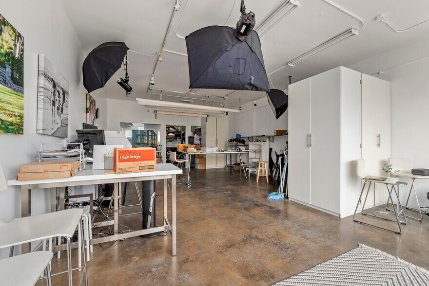 More Photos Of 1213-1223 S Pacific Coast Hwy, Redondo Beach Storefront For Sale