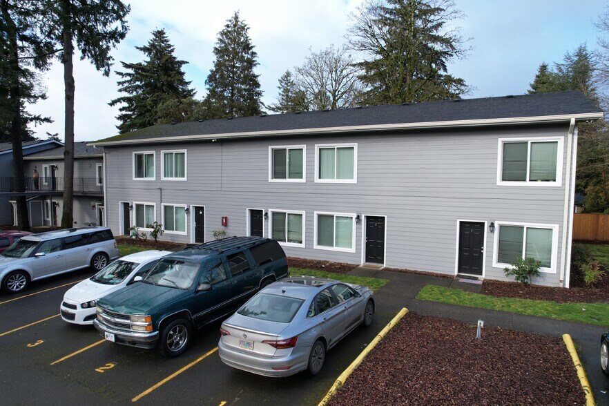 More Photos Of 17440 E Burnside St, Portland Apartments For Sale