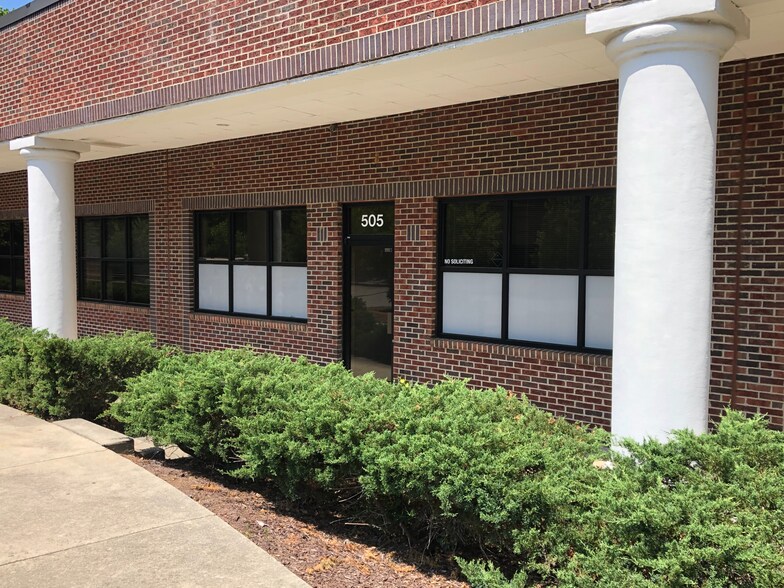 More Photos Of 501-511 James Jackson Ave, Cary Research And Development For Lease