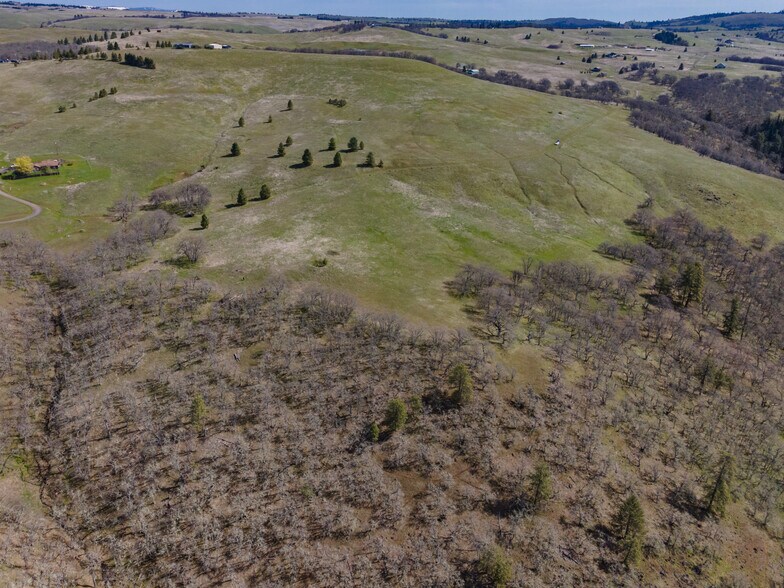 More Photos Of 60 Hartwig Road, Lyle Land For Sale