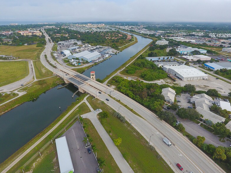 More Photos Of 1505 Tamiami Trl S, Venice Medical For Lease