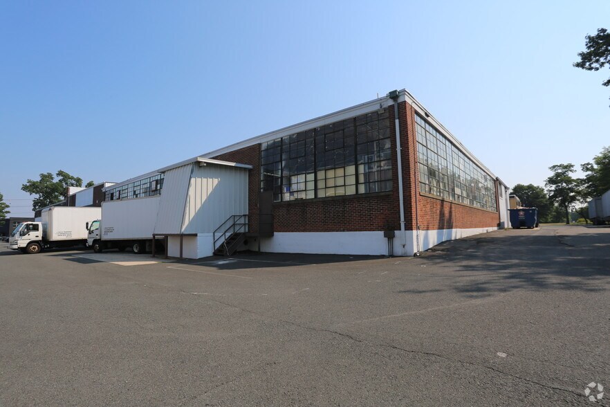 More Photos Of 1110 Springfield Rd, Union Township Warehouse For Lease