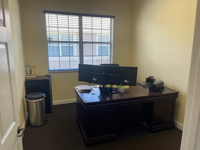 More Photos Of 4875 NW Palm Coast Pky, Palm Coast Office For Sale
