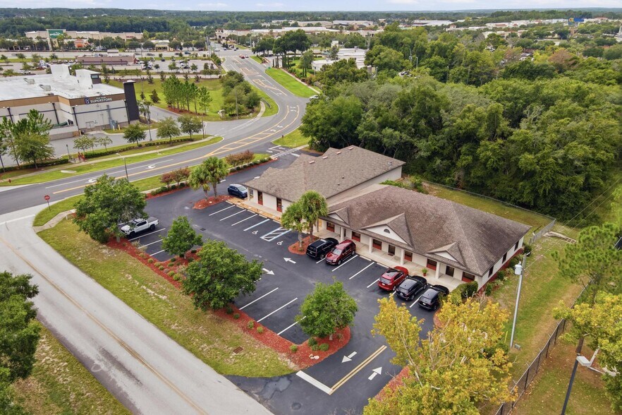 More Photos Of 375 Fennell Blvd, Lady Lake Medical For Sale