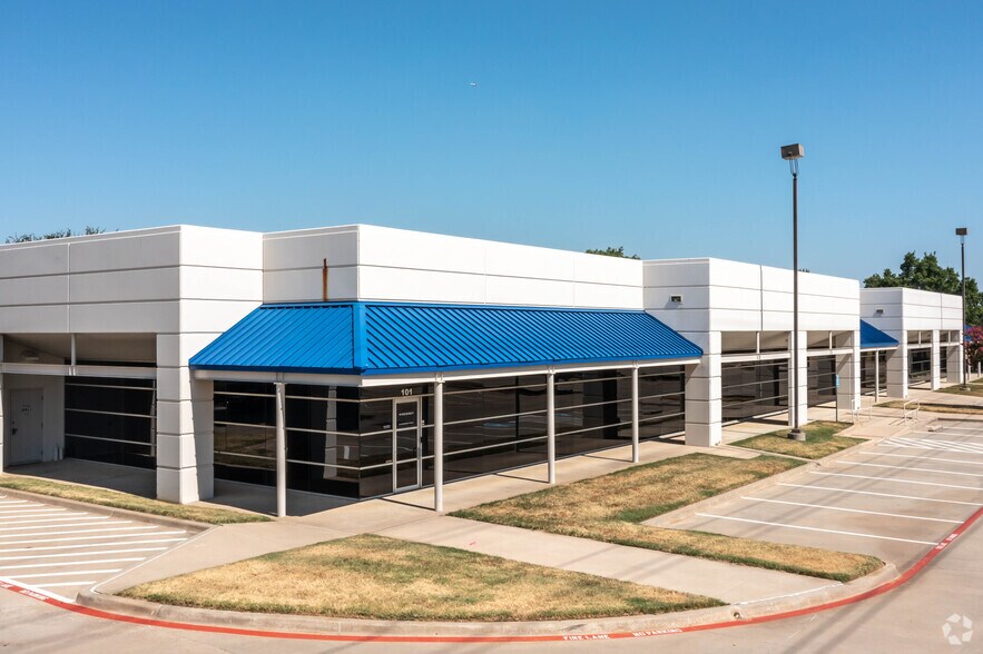 More Photos Of 601 Canyon Dr, Coppell Office For Lease