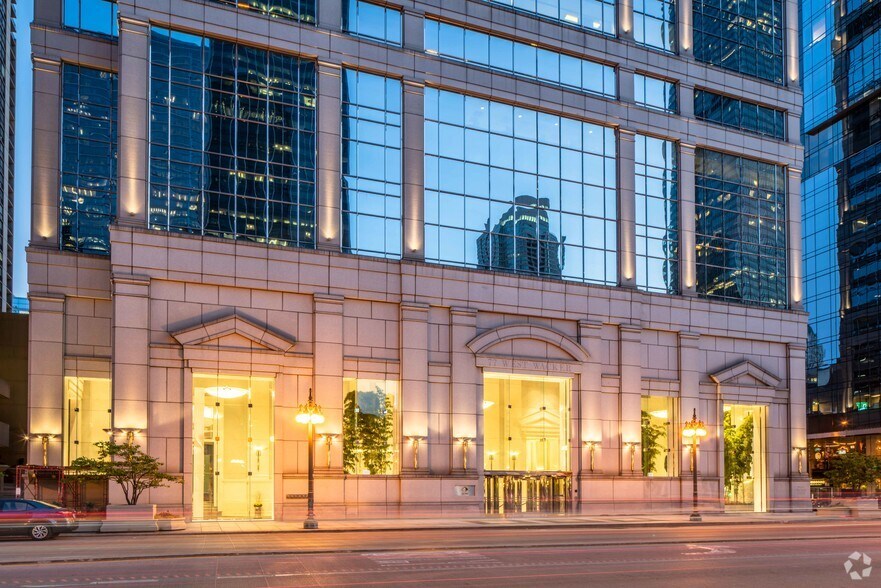 More Photos Of 77 W Wacker Dr, Chicago Office For Lease