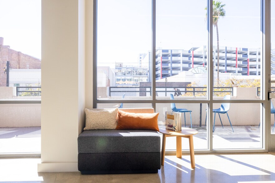 More Photos Of 1451-1457 3rd Street Promenade, Santa Monica Loft Creative Space For Lease