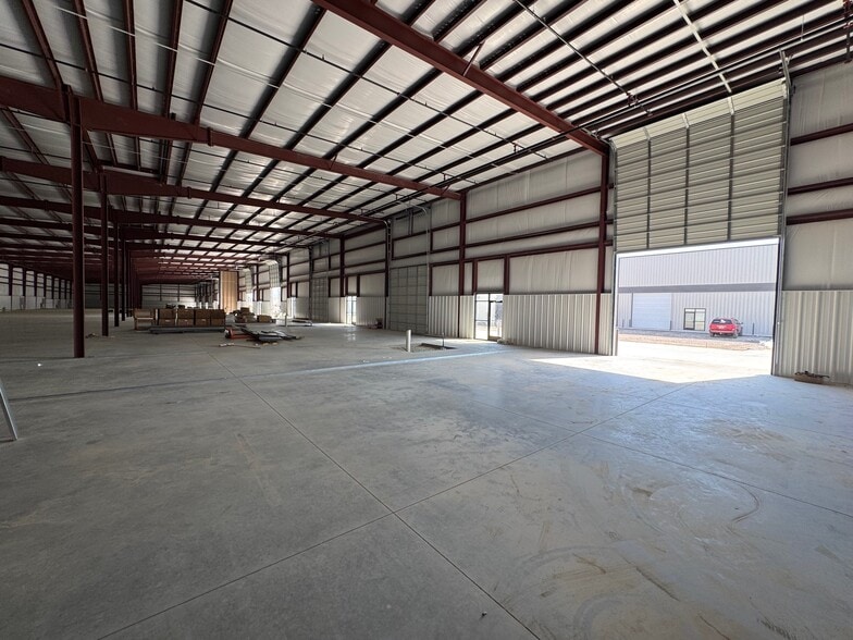 More Photos Of 6240 E 15th St, Tulsa Unknown For Lease