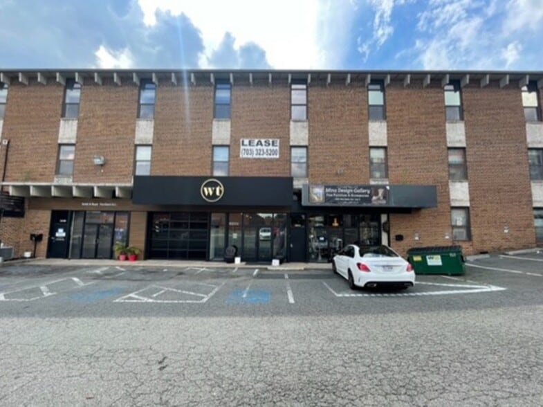 More Photos Of 8300 Merrifield Ave, Fairfax Flex For Sale