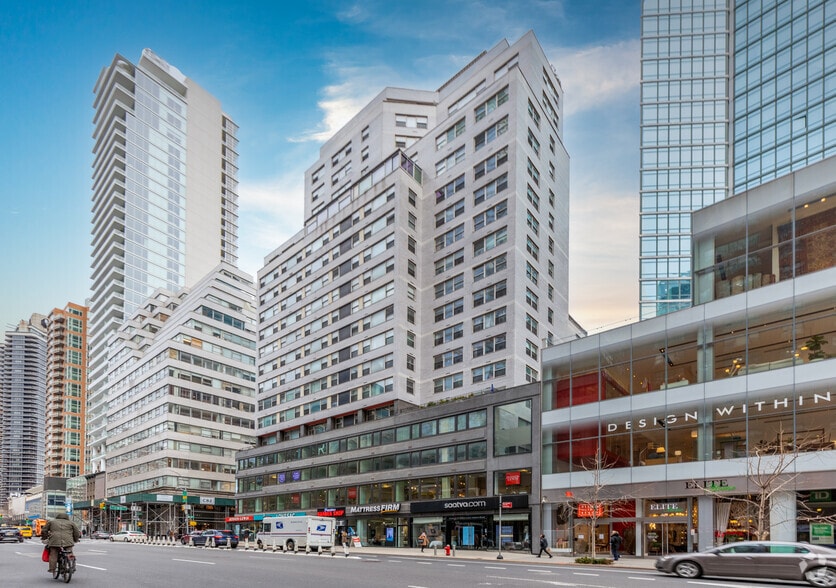 More Photos Of 969 Third Ave, New York Apartments For Lease