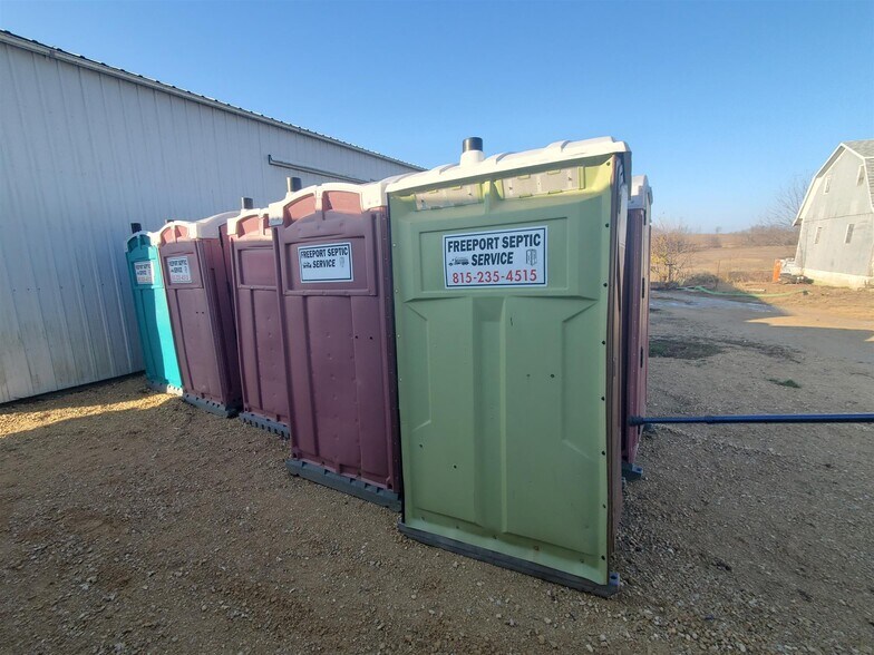 More Photos Of 1446 N Bolton Rd, Freeport Specialty For Sale