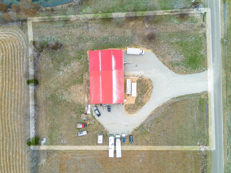 More Photos Of 634 Swiss Colony Rd, Hohenwald Warehouse For Sale