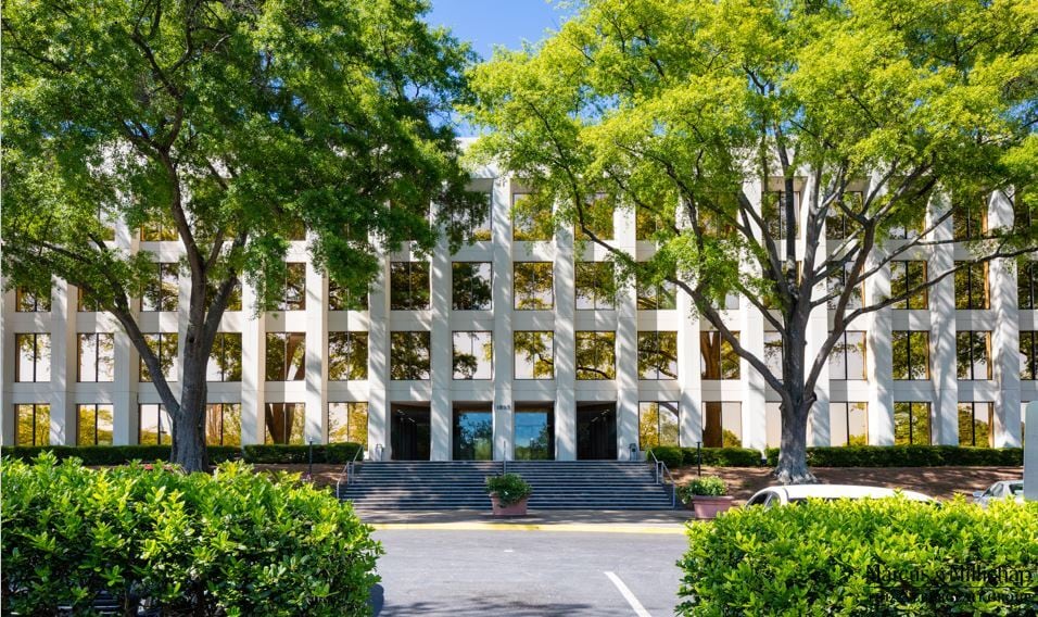 More Photos Of 1895 Phoenix Blvd, Atlanta Office For Lease