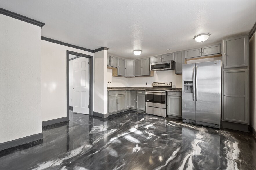 More Photos Of 9619 Capeview Ave, Norfolk Apartments For Sale