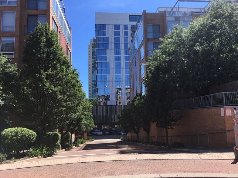 More Photos Of 1720-1740 Oak Ave, Evanston Apartments For Sale