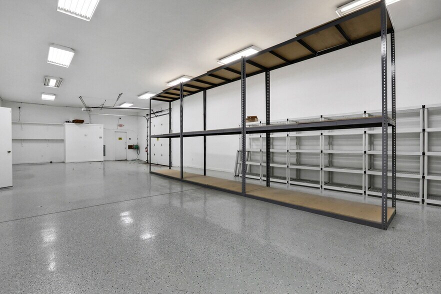 More Photos Of 269 Stone Schoolhouse Rd, Bloomingburg Warehouse For Sale