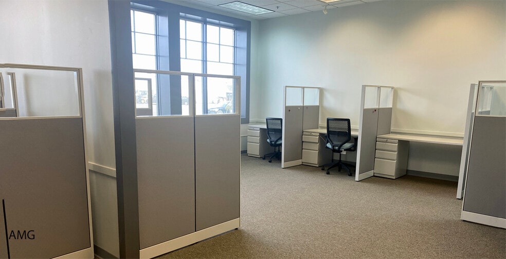 More Photos Of 540 Main St, Hyannis General Retail For Sale