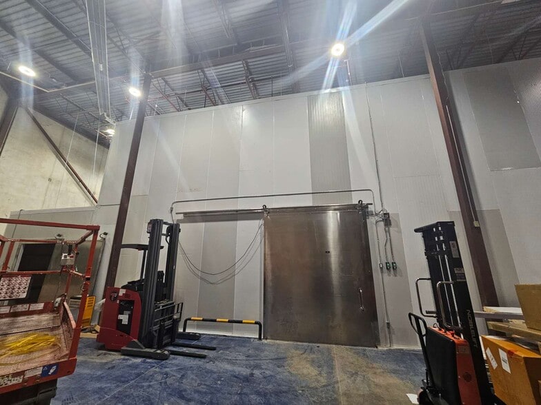 More Photos Of 68 Leek Cres, Richmond Hill Manufacturing For Lease