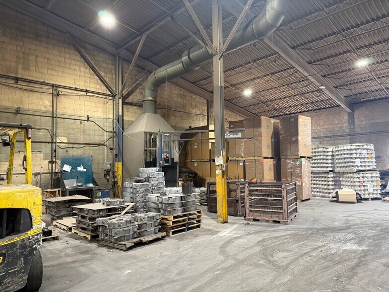 More Photos Of 1345 Henry St, Huntington Manufacturing For Sale