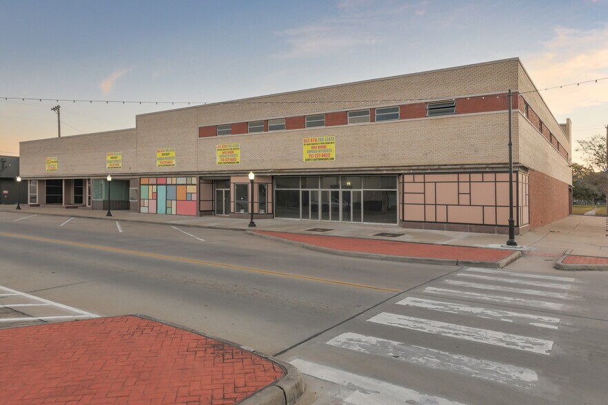 More Photos Of 502-514 6th St N, Texas City General Retail For Sale