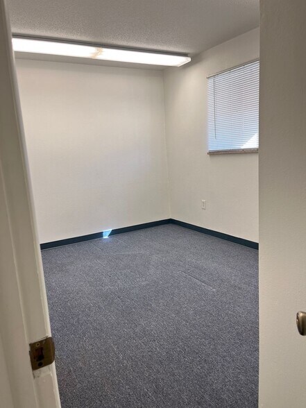 More Photos Of 6401-6405 E 72nd Ave, Commerce City Office For Lease