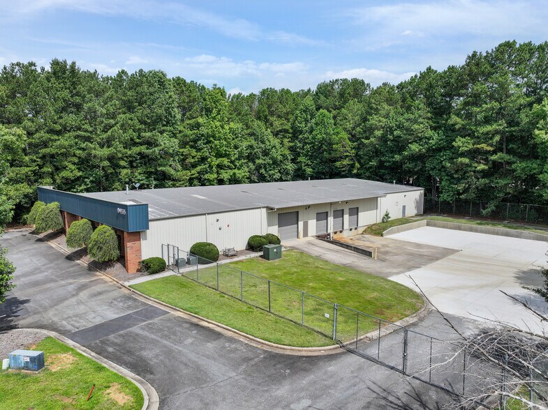More Photos Of 9335 Industrial Trace, Alpharetta Warehouse For Sale